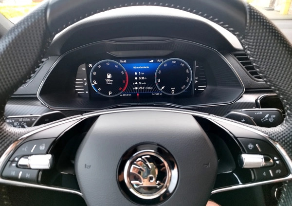 Skoda Superb cena 135000 przebieg: 147000, rok produkcji 2022 z Orneta małe 704